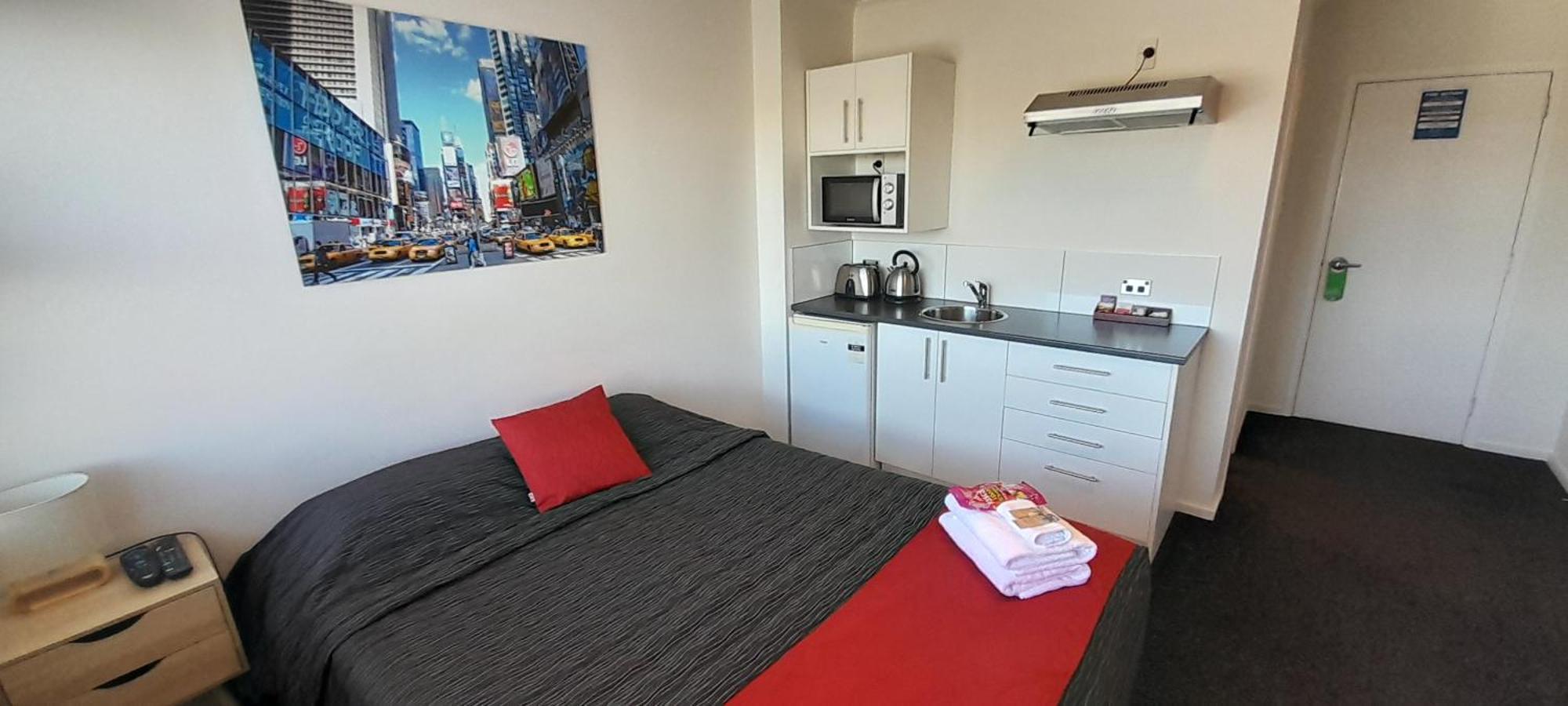 The Hibernian Studio Apartments - 4 Latter Street Timaru Exterior photo